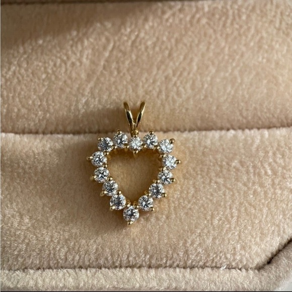 14k solid yellow gold open heart charm / pendant for necklace, diamond simulant - Picture 4 of 9